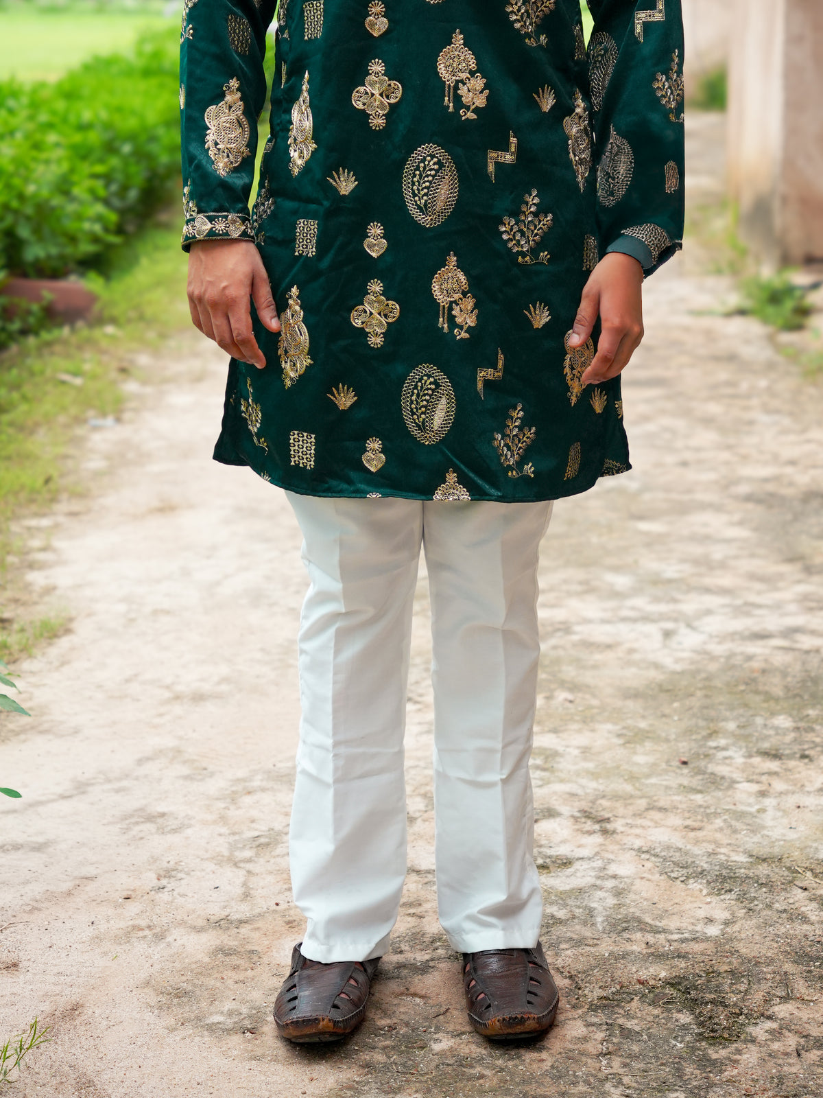 Tajir Zari Bottle Green Kurta Set