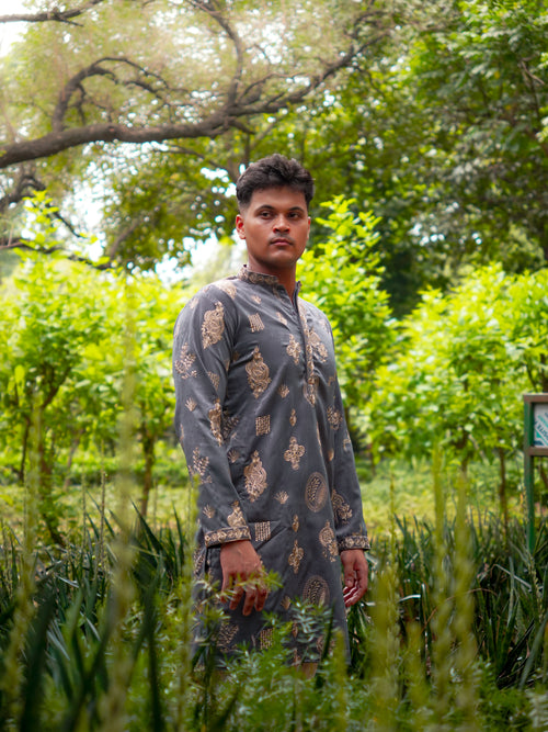 Fumair Zari Grey Kurta Set